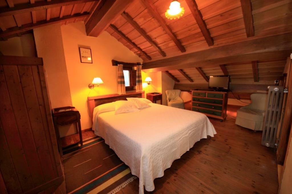 La Montana Magica Hotel Rural Vibano Экстерьер фото